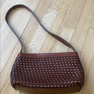 Flawless woven shoulder bag by Relic.